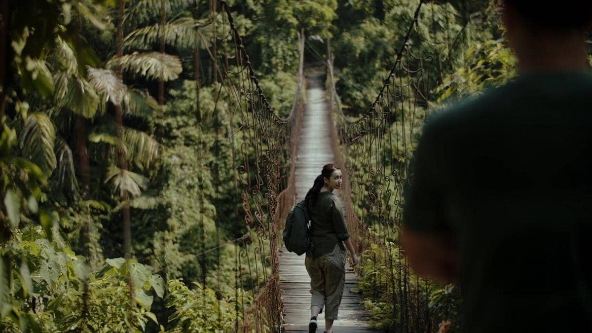 cuplikan video klip "Adu Rayu"