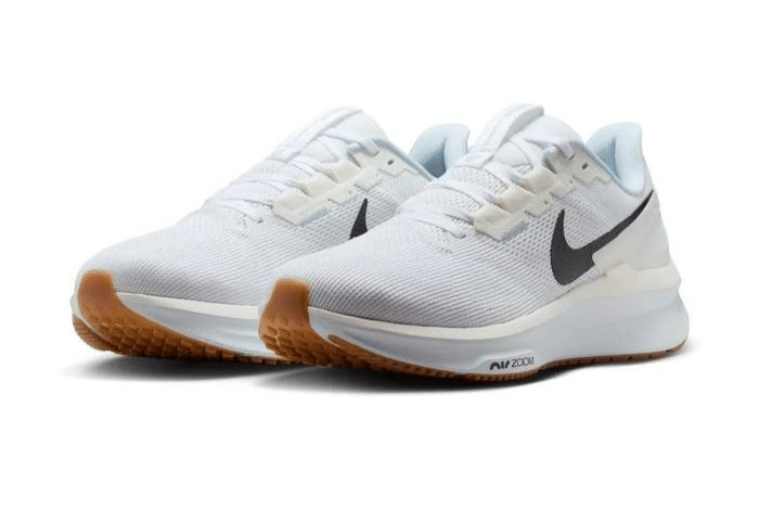 sepatu lari untuk kaki overpronation