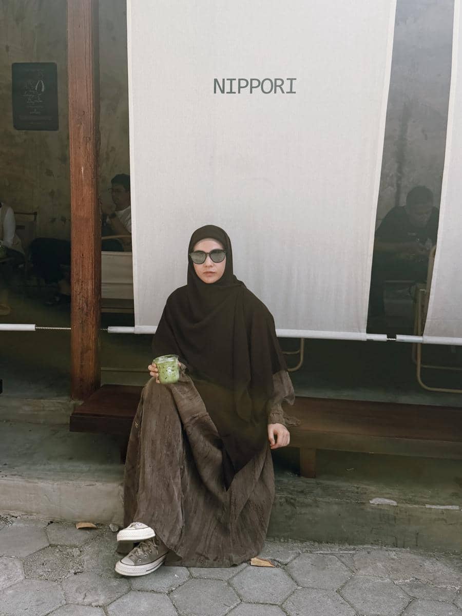 Natasha Rizky menikmati liburan bersama keluarga di Yogyakarta dalam momen kebersamaan yang dibagikan di Instagram.