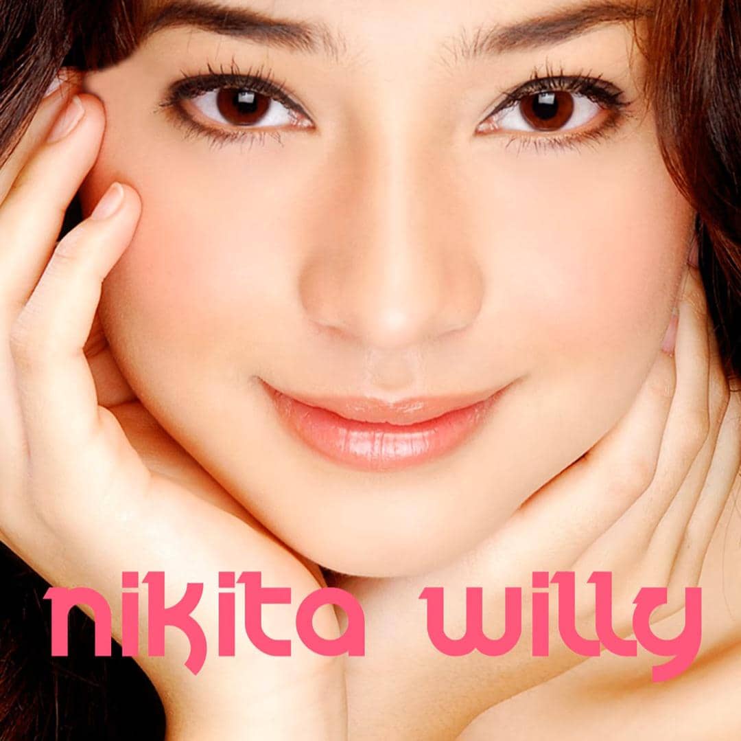 kover album Lebih dari Indah
