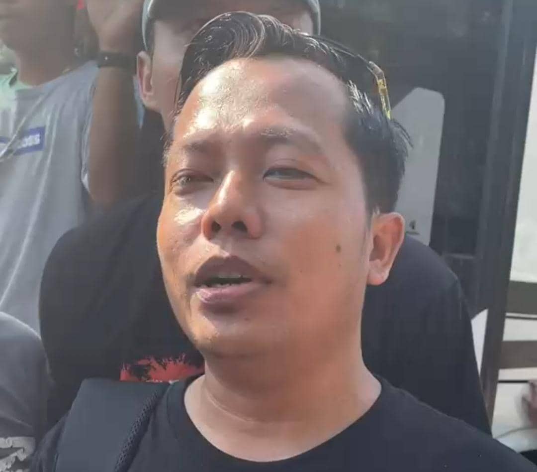 Dilarang Masuk Alun-Alun Pati, Rombongan Demo Dilangsir Pakai Mobil Pick Up