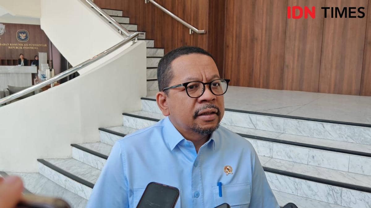 Jabodetabek Diteror Abu Vulkanik Anak Krakatau, Sekolah Bakal PJJ?