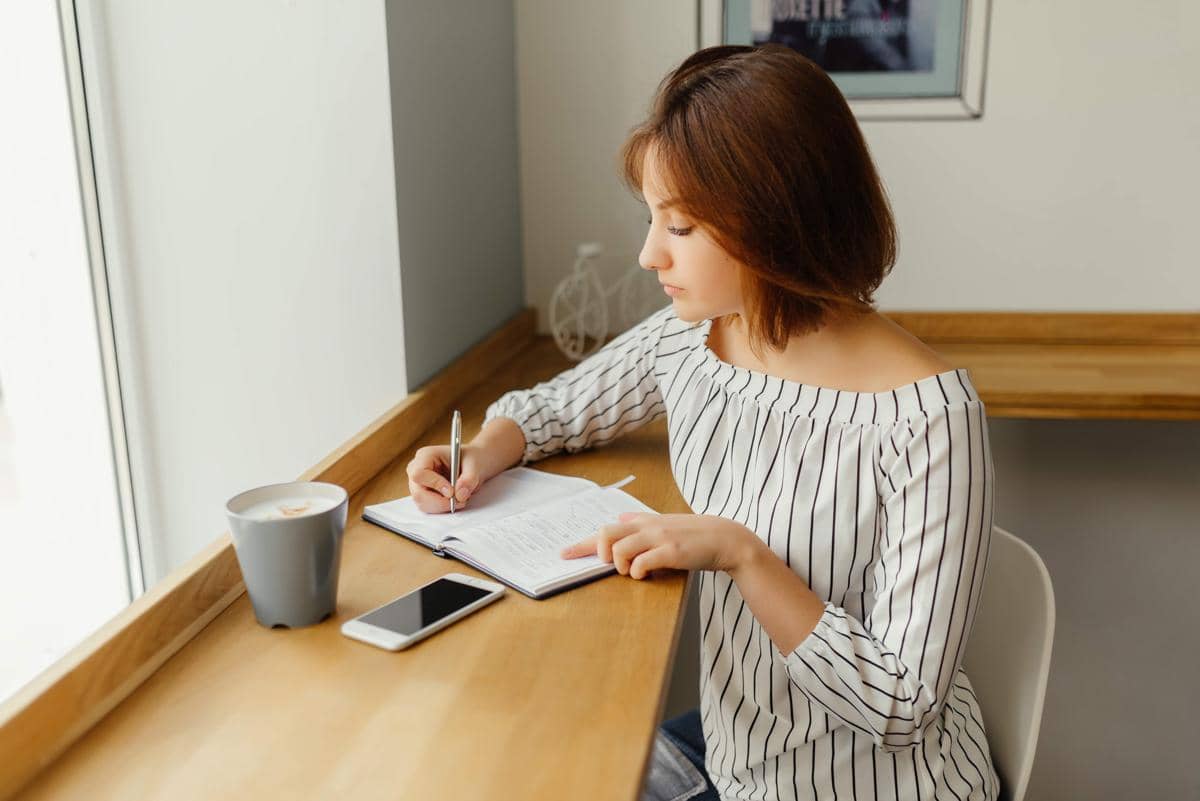 5 Tips Mengurai Masalah saat Semuanya Terasa Menumpuk