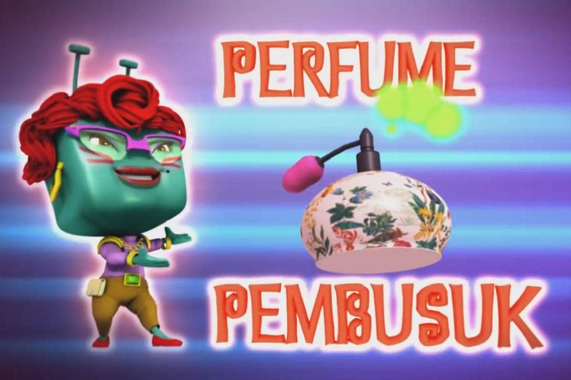 salah satu senjata berbentuk alat kecantikan yang dimiliki Ibu Bu, parfum pembusuk