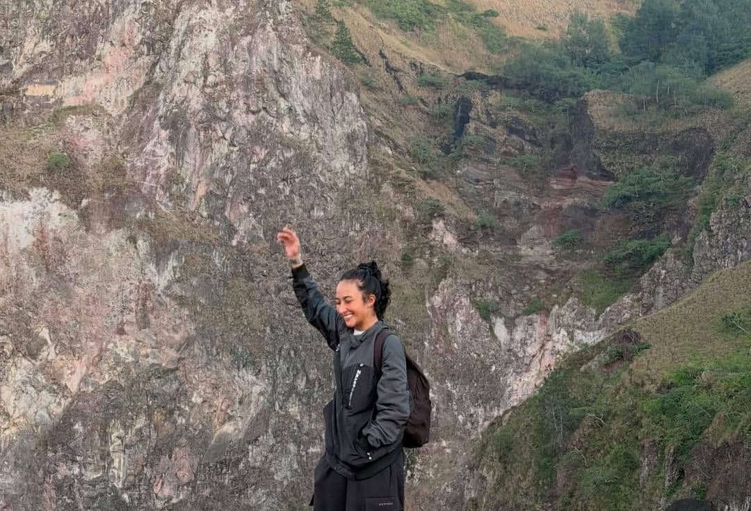 Naomi Zaskia mendaki Gunung Batur, Bali
