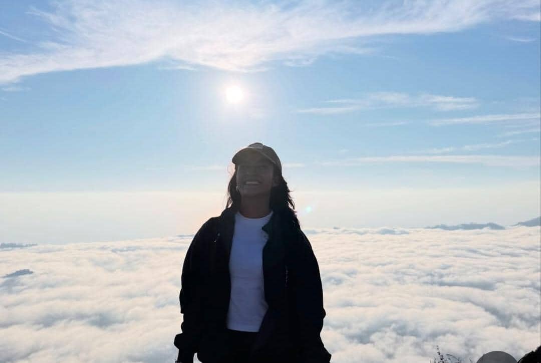 Naomi Zaskia mendaki Gunung Batur, Bali