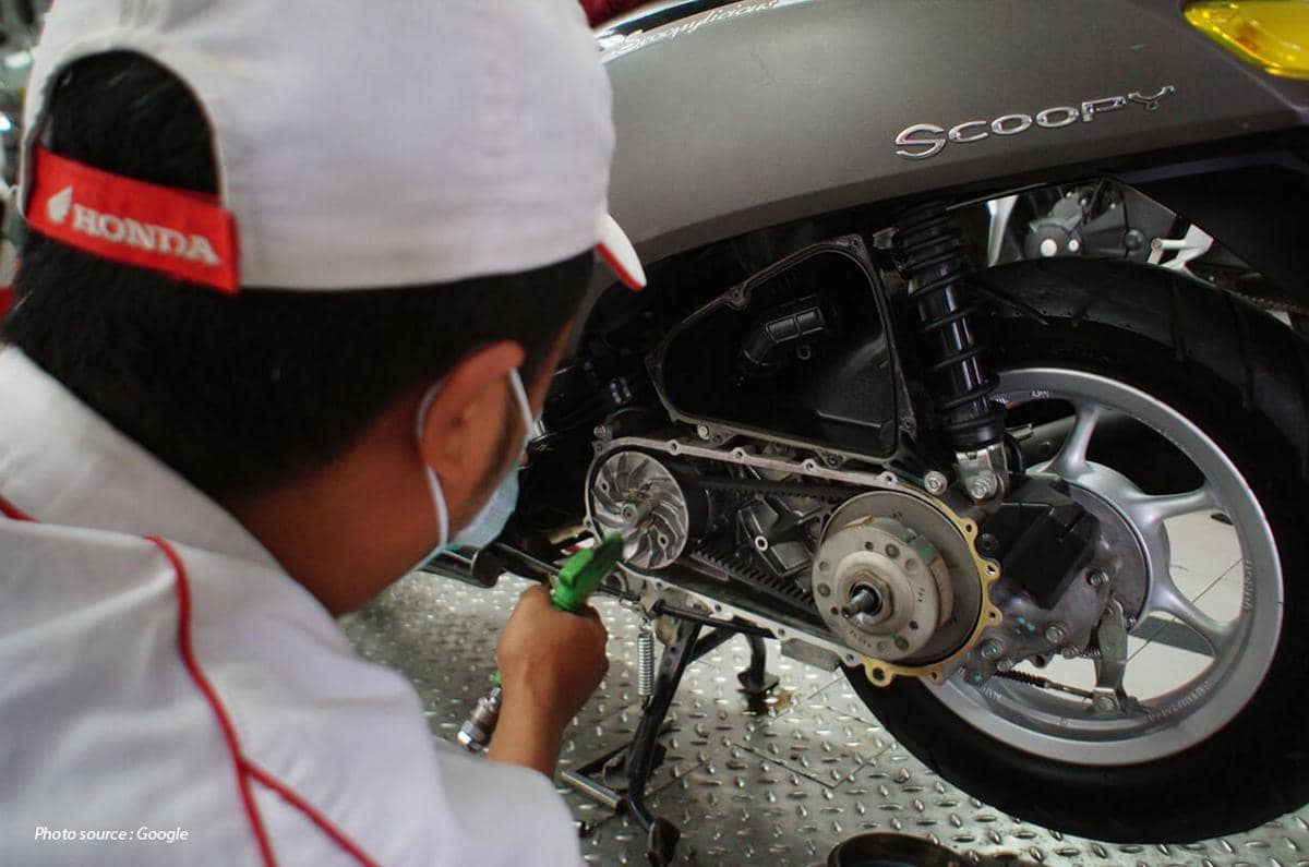 ilustrasi mesin motor matic