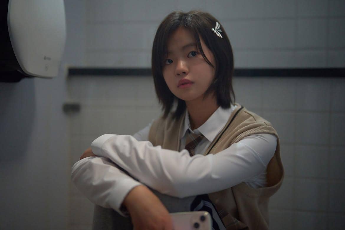 3 Proyek Akting 2026 Kim Si A, Comeback di Film Reawaken Man: The Red