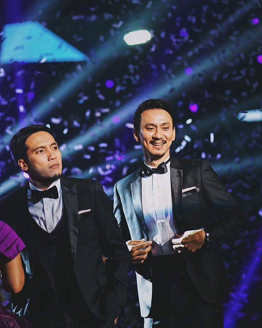Potret kebersamaan yang menggambarkan persahabatan Vincent Rompies dan Desta dalam unggahan Instagram.