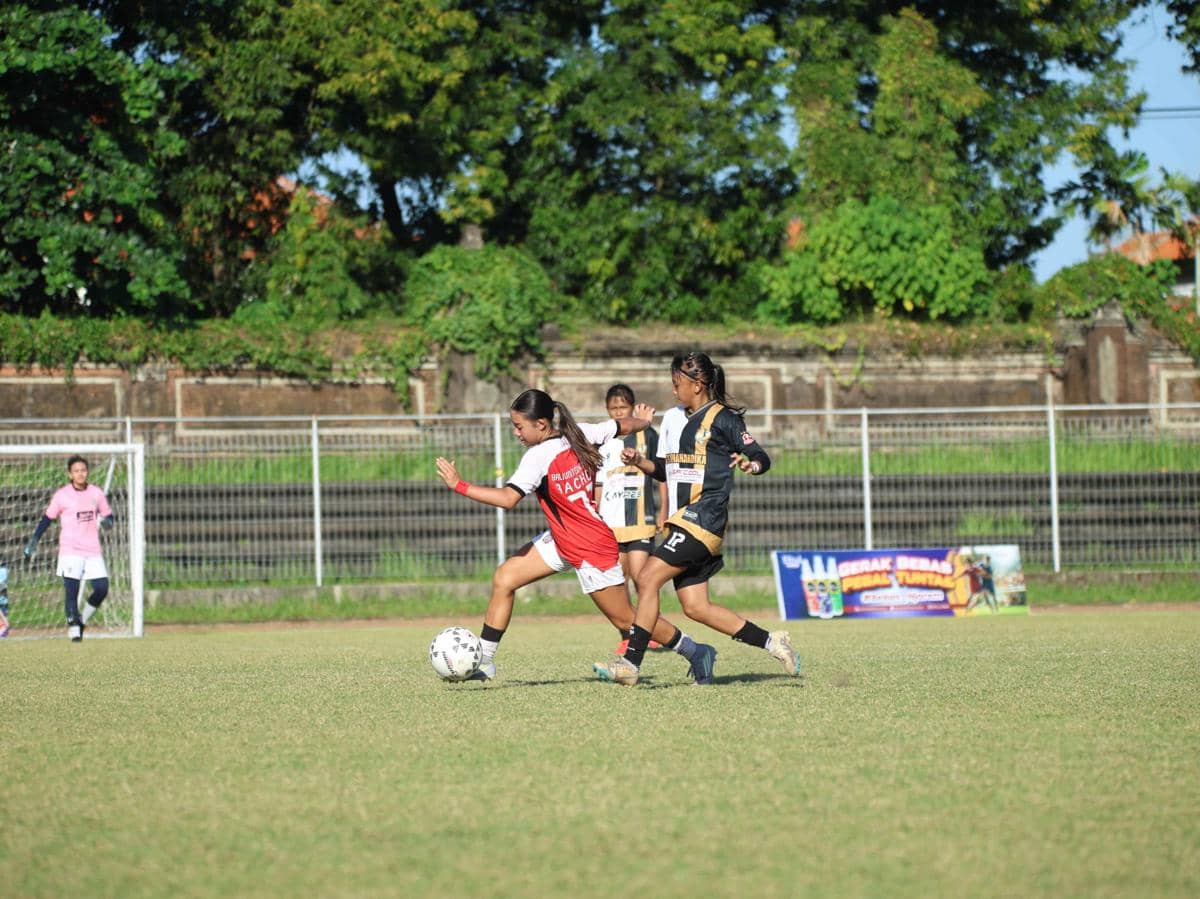 Kiyomi Bachdim main untuk Bali United Academy (instagram.com/kiyomisuebachdim)
