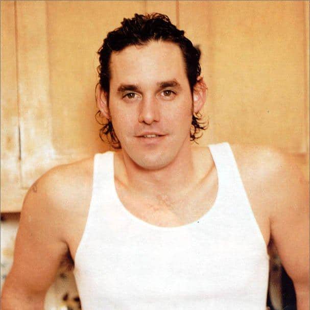 Nicholas Brendon dalam unggahan Instagram tentang pembacaan fanfic eksklusif untuk pendukung Patreon berbayar.