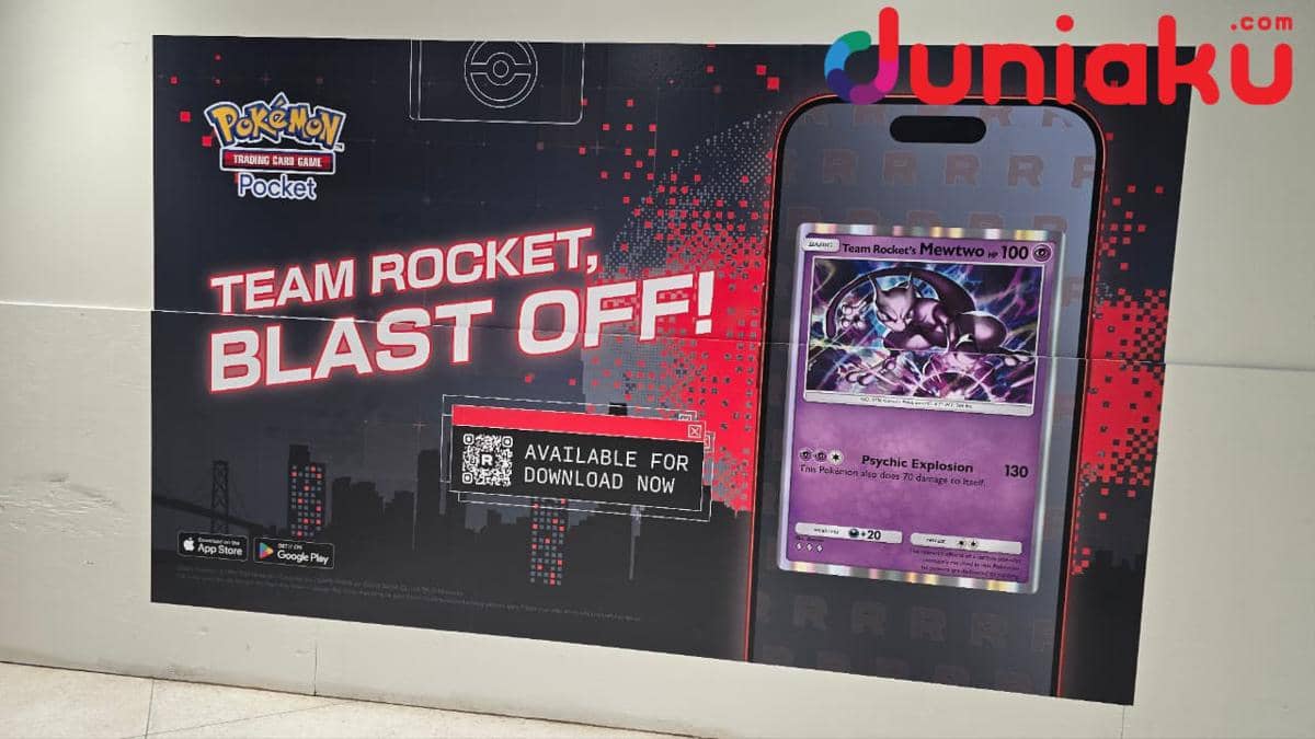 Iklan Pokémon berwarna kuning terpampang di area Union Square/Market Street Station, San Francisco, Amerika Serikat.