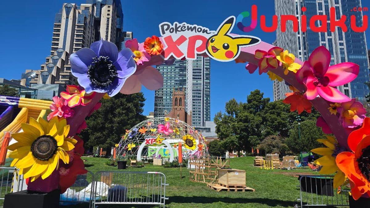 Area Yerba Buena Gardens dipersiapkan dengan instalasi acara Pokémon XP di ruang terbuka.