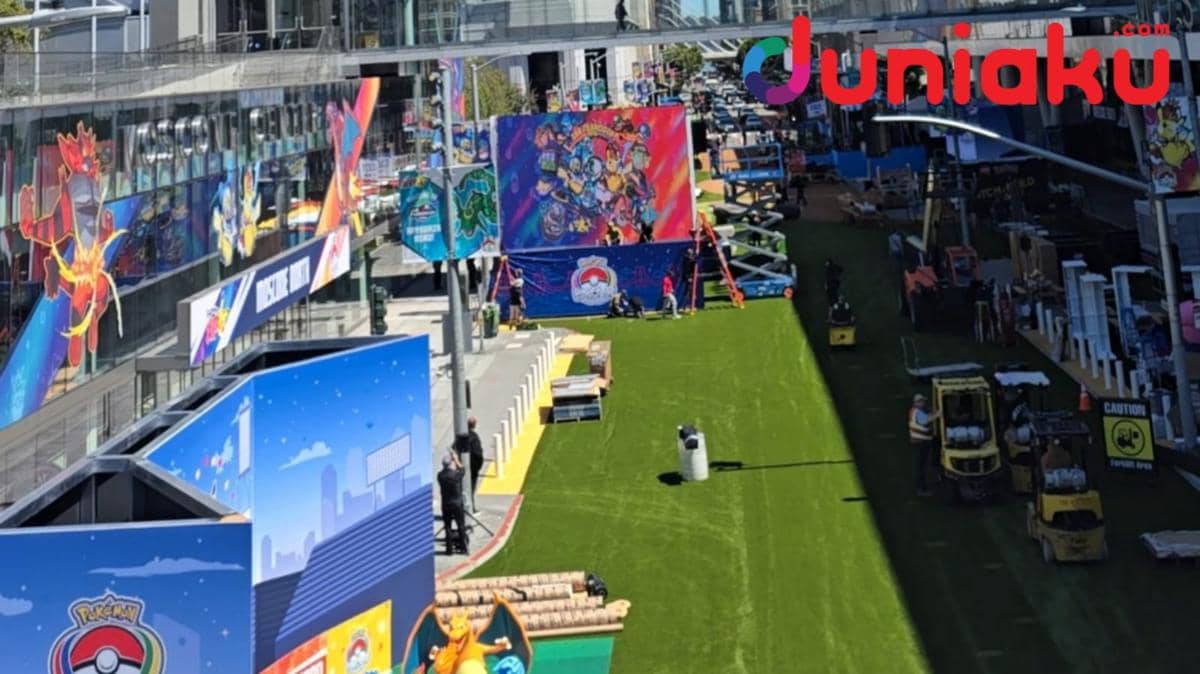 Tampak luar Moscone Center di San Francisco yang telah dipersiapkan untuk penyelenggaraan acara Pokémon.