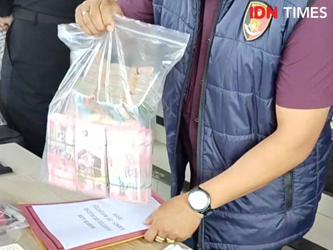 Uang Palsu Rp100 Ribu Beredar di Pasar Mengwi, Dibeli dari Facebook