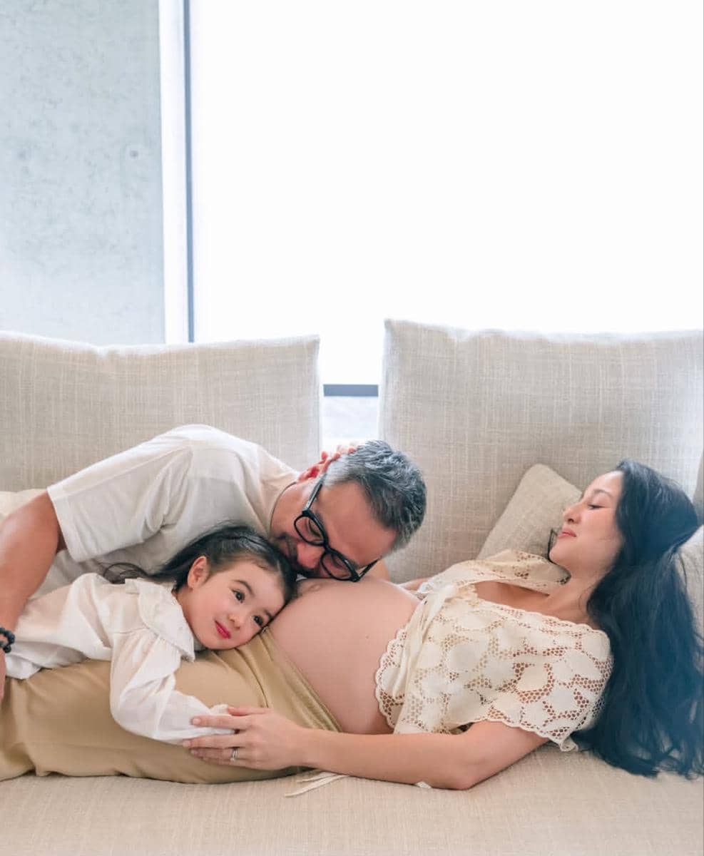 gaya maternity shoot Julie Estelle
