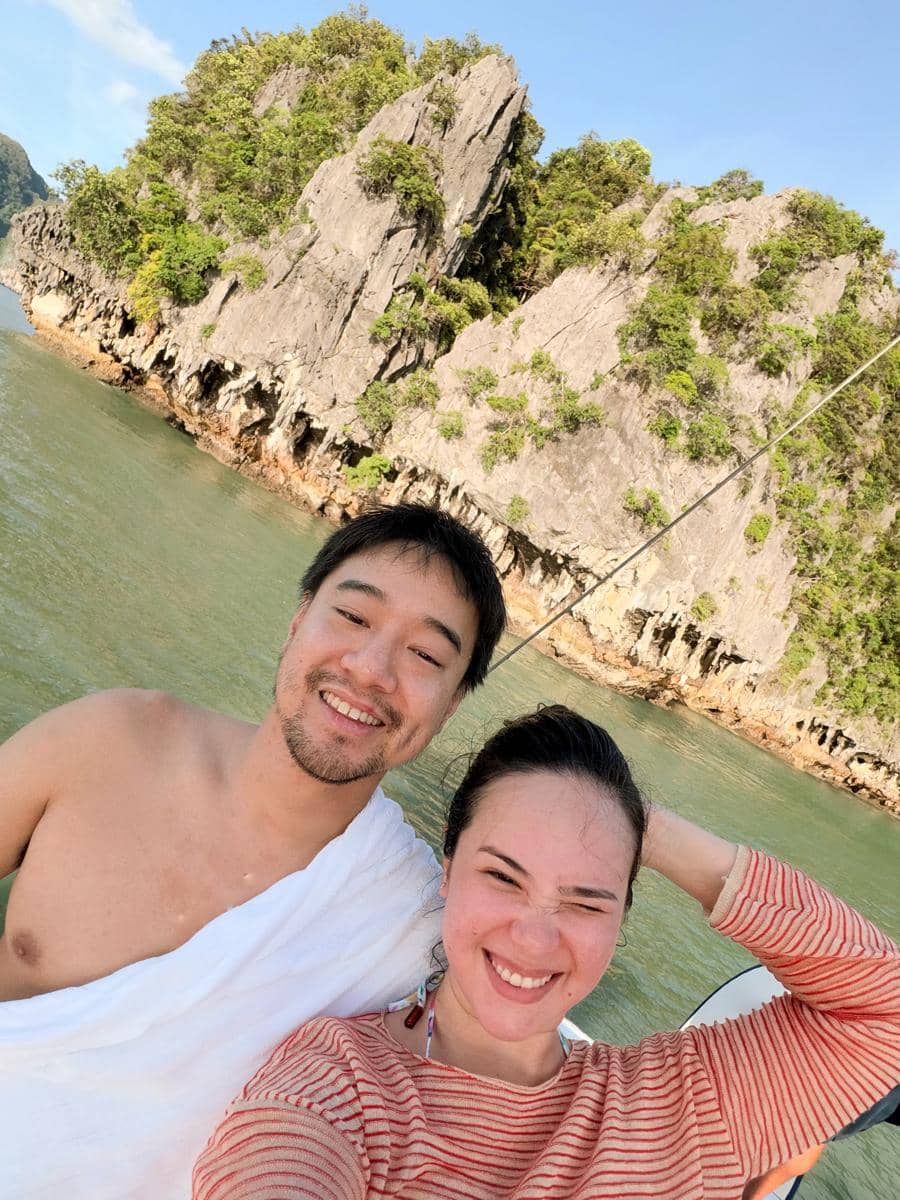 Pamela Bowie dan suami liburan di Ao Phang Nga National Park