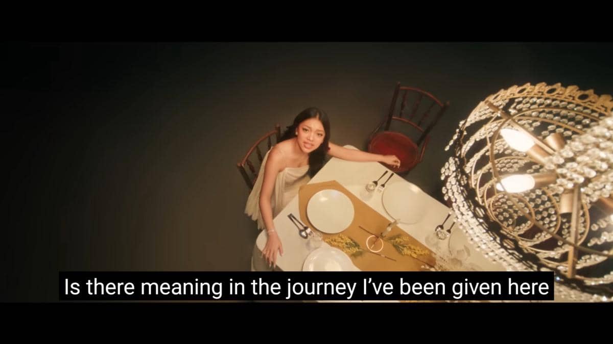 cuplikan video klip "Lampu Jalan"