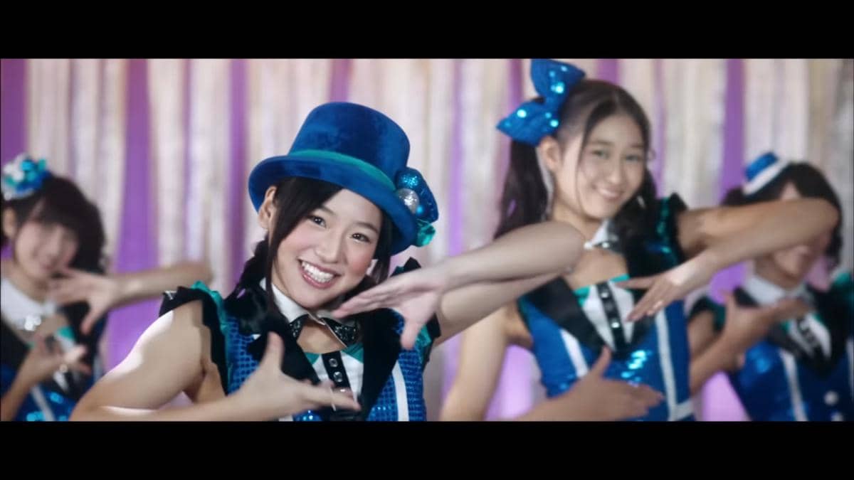 cuplikan video klip "Fortune Cookie yang Mencinta"