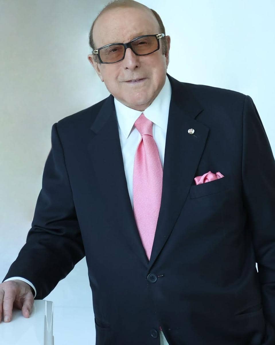 Potret Clive Davis, sosok ikonik industri musik, dalam unggahan yang dibagikan melalui akun Instagram @clivejdavis.