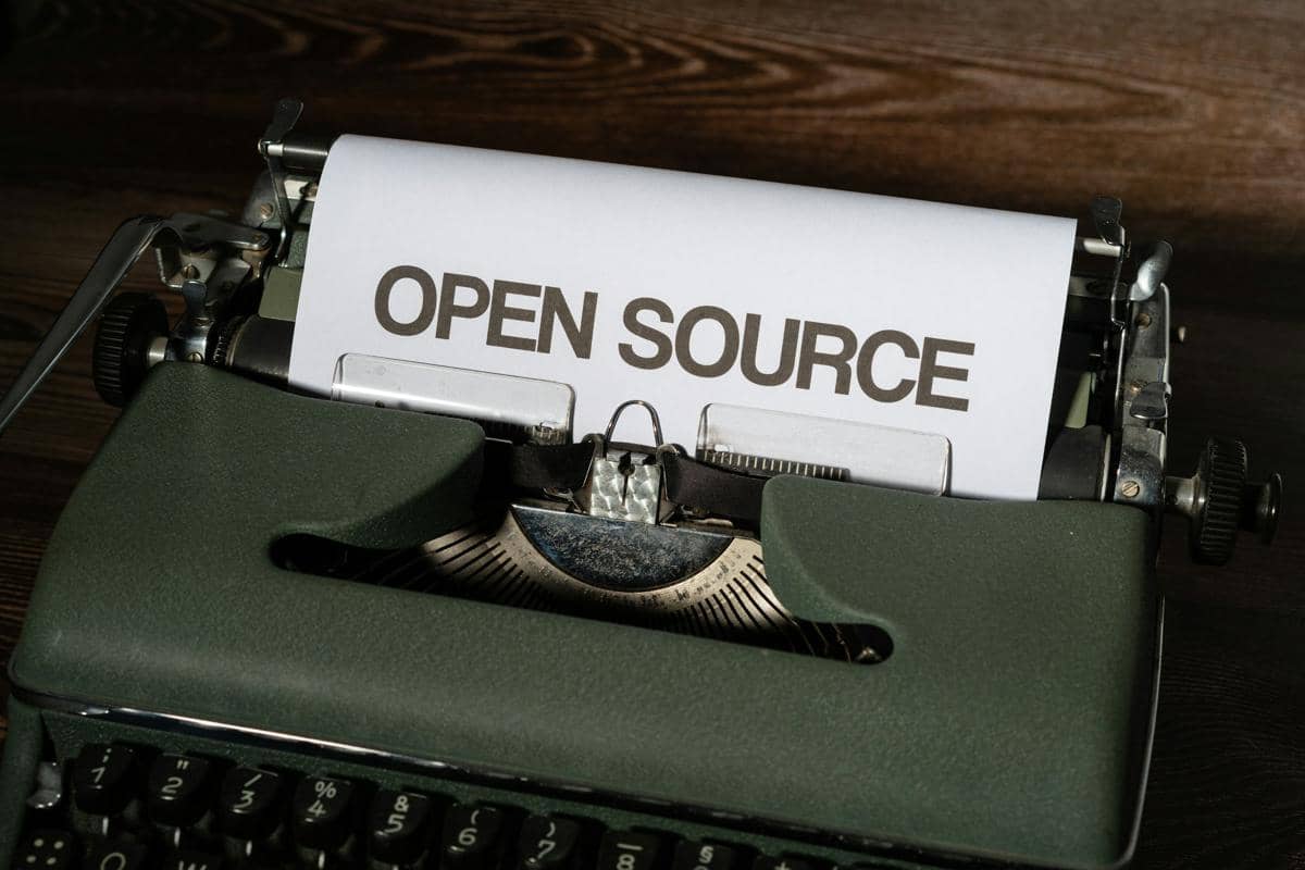 sumber terbuka (open source)