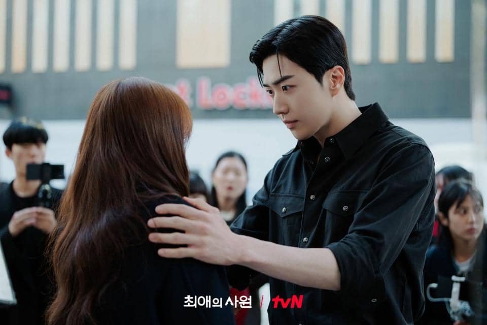 7 Cara Ha Gi Melindungi Nam Da Reum di My Bias, My Boss