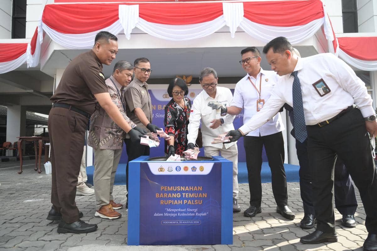 Pemusnahan uang palsu di DIY. (Dok. Istimewa)