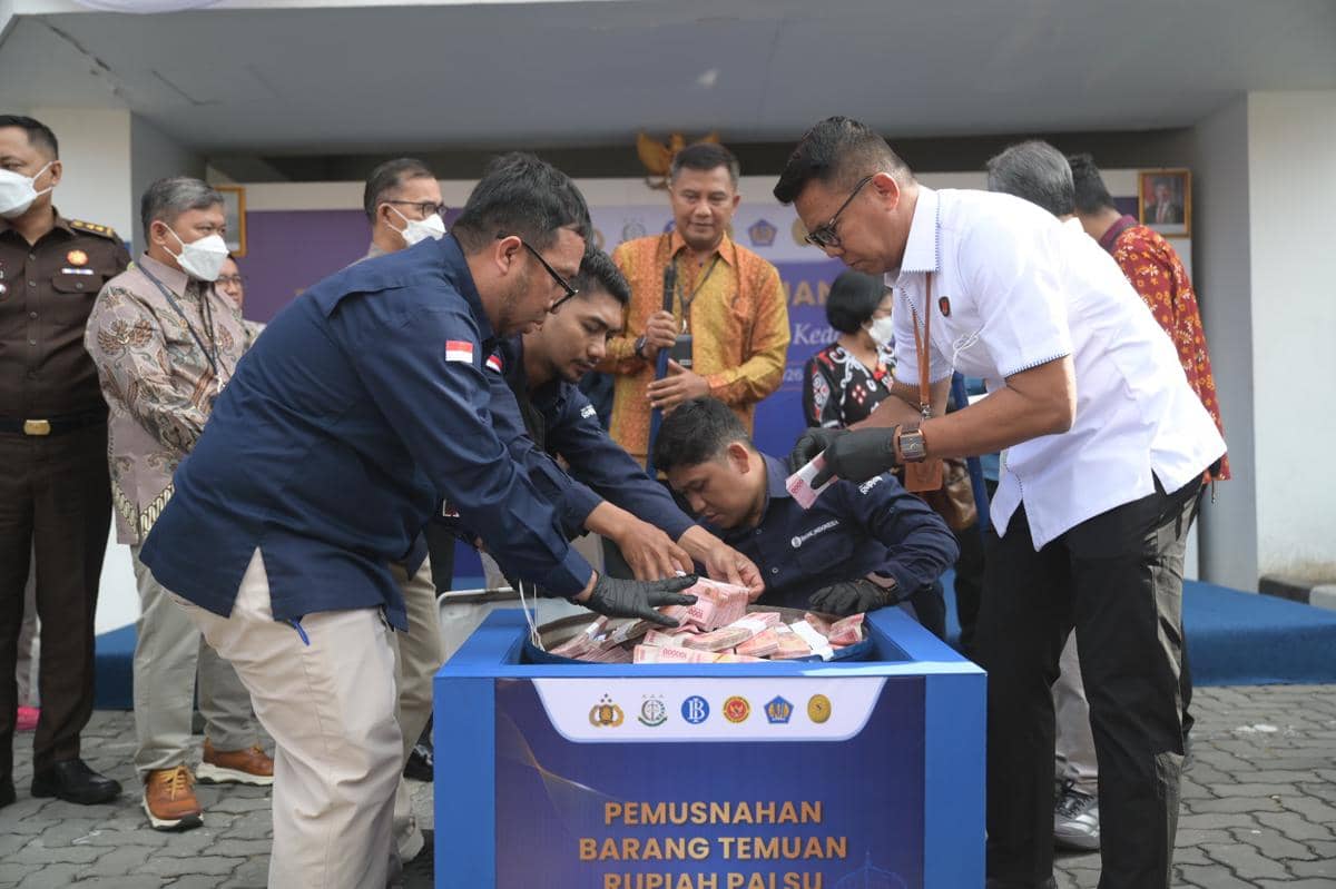 Pemusnahan uang palsu di DIY. (Dok. Istimewa)