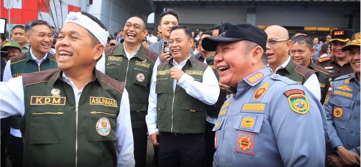 Dedi Mulyadi bersama Herman Deru di Palembang dalam kegiatan Jambore Satlinmas 2026