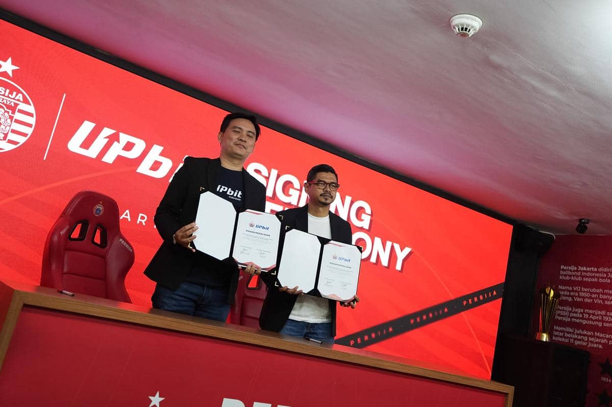 Materi pengumuman resmi kerja sama Persija dan Upbit untuk menyambut musim kompetisi 2026/27.