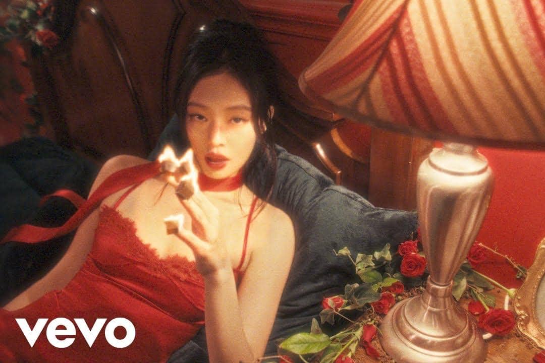 Jennie BLACKPINK (youtube.com/JENNIE)