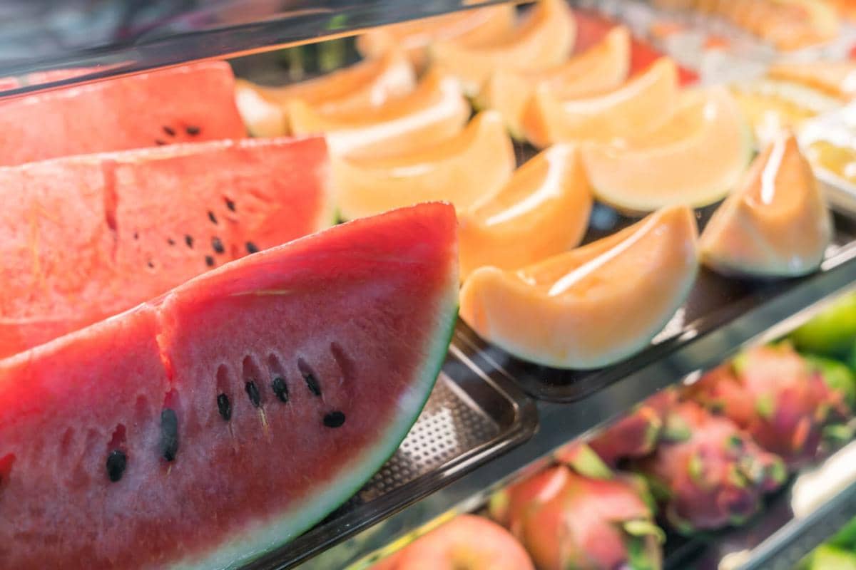 ilustrasi supermarket, buah potong, semangka, melon
