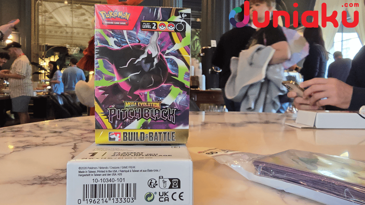 Suvenir yang diberikan kepada para pengunjung dalam acara Pokémon TCG di The Westin St. Francis Hotel.
