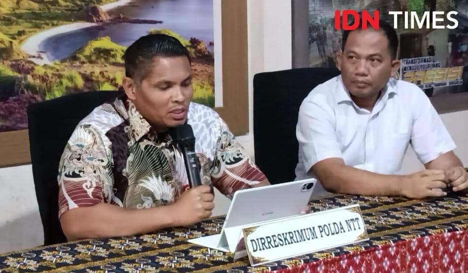 Potret Direktur Reserse Kriminal Umum Polda NTT Kombes Pol Ricardo Condrat Yusuf mengenakan seragam kepolisian.