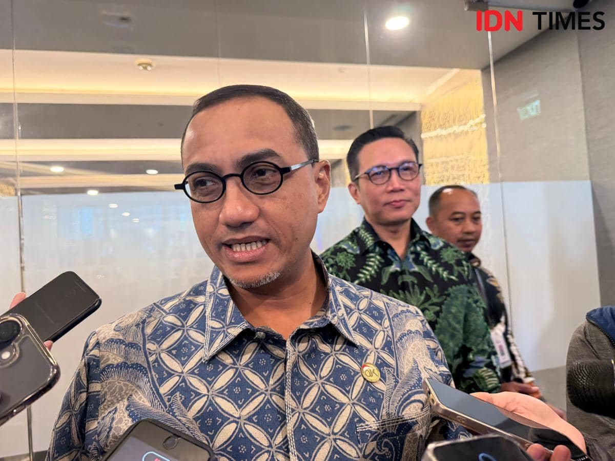 Kepala Eksekutif Pengawas Pasar Modal, Keuangan, Derivatif, dan Bursa Karbon Otoritas Jasa Keuangan (OJK), Hasan Fawzi.