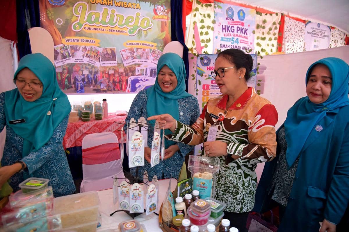 Agustina Beri Ide ke Ibu-Ibu Semarang Bikin Usaha dari Dapur Jadi UMKM