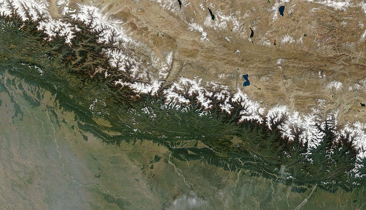 potret citra satelit wilayah Nepal (commons.wikimedia.org/ Jacques Descloitres, MODIS Rapid Response Team, NASA/GSFC)