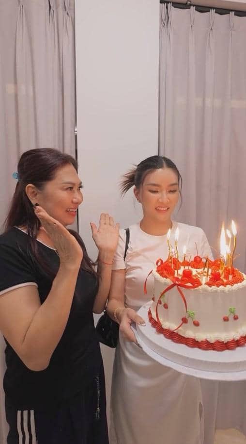 Potret Sarwendah dalam unggahan Instagram pada momen perayaan ulang tahunnya yang ke-37 pada 2026.