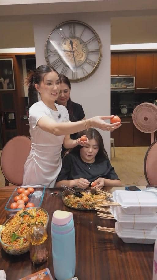 Potret Sarwendah pada perayaan ulang tahunnya yang ke-37, seperti dibagikan melalui akun Instagram @sarwendah29.