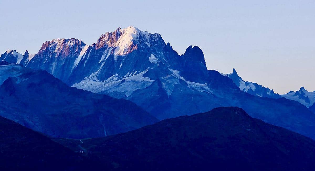 Gunung Aiguille du Dru 