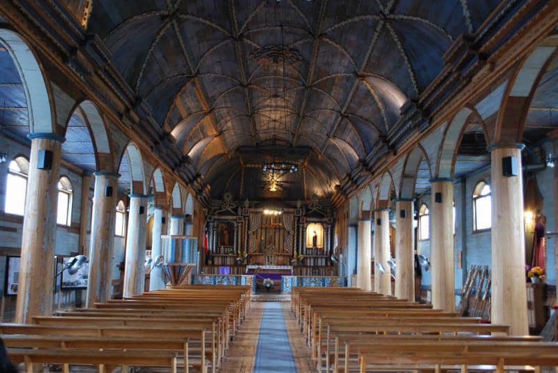 Gereja Santa María de Loreto de Achao