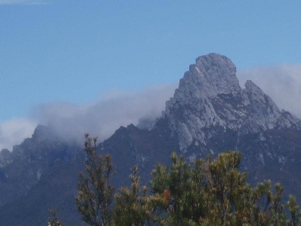Gunung Federation Peak