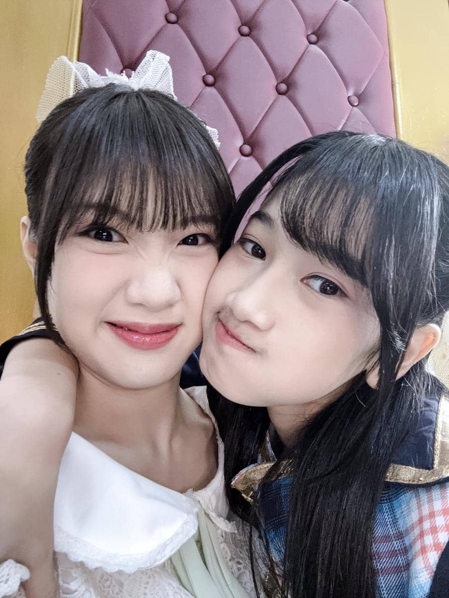 Jemima dan Maira JKT48