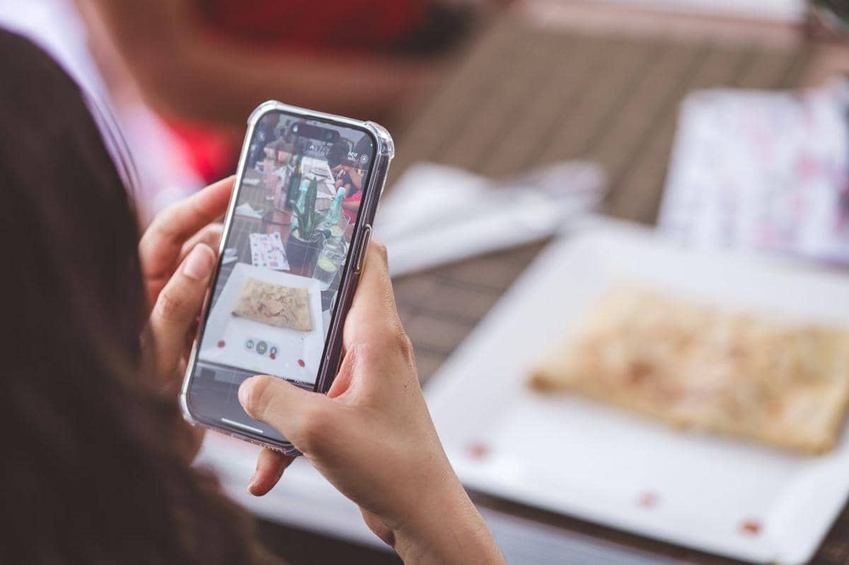 5 Hal yang Perlu Dicek Sebelum Unggah Foto agar Privasi Tetap Aman