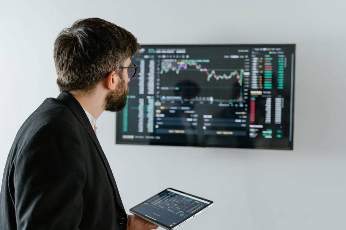 5 Faktor yang Menggerakkan Harga Saham, Gak Cuma soal Fundamental