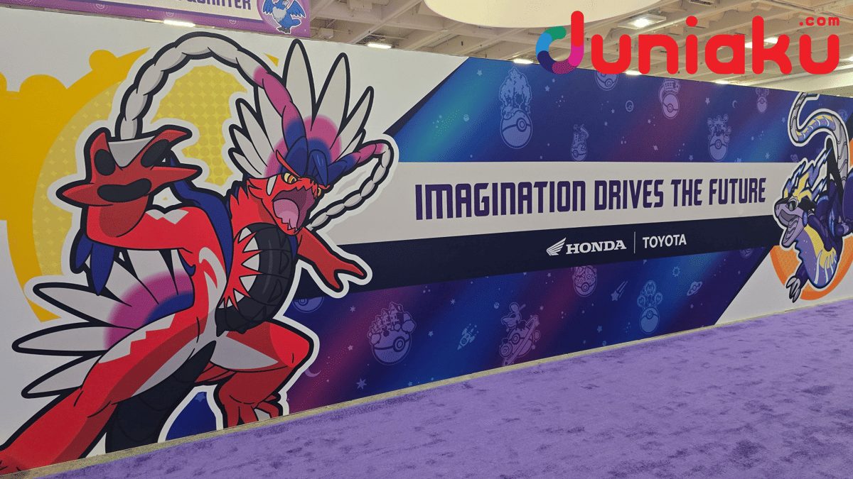 Booth Honda bertema Koraidon dan Toyota bertema Miraidon di Pokémon Worlds Championship 2026 serta Pokémon XP.