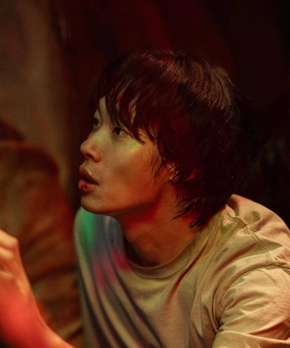 Still Cut peran Ryu Jun Yeol di Mousetrap