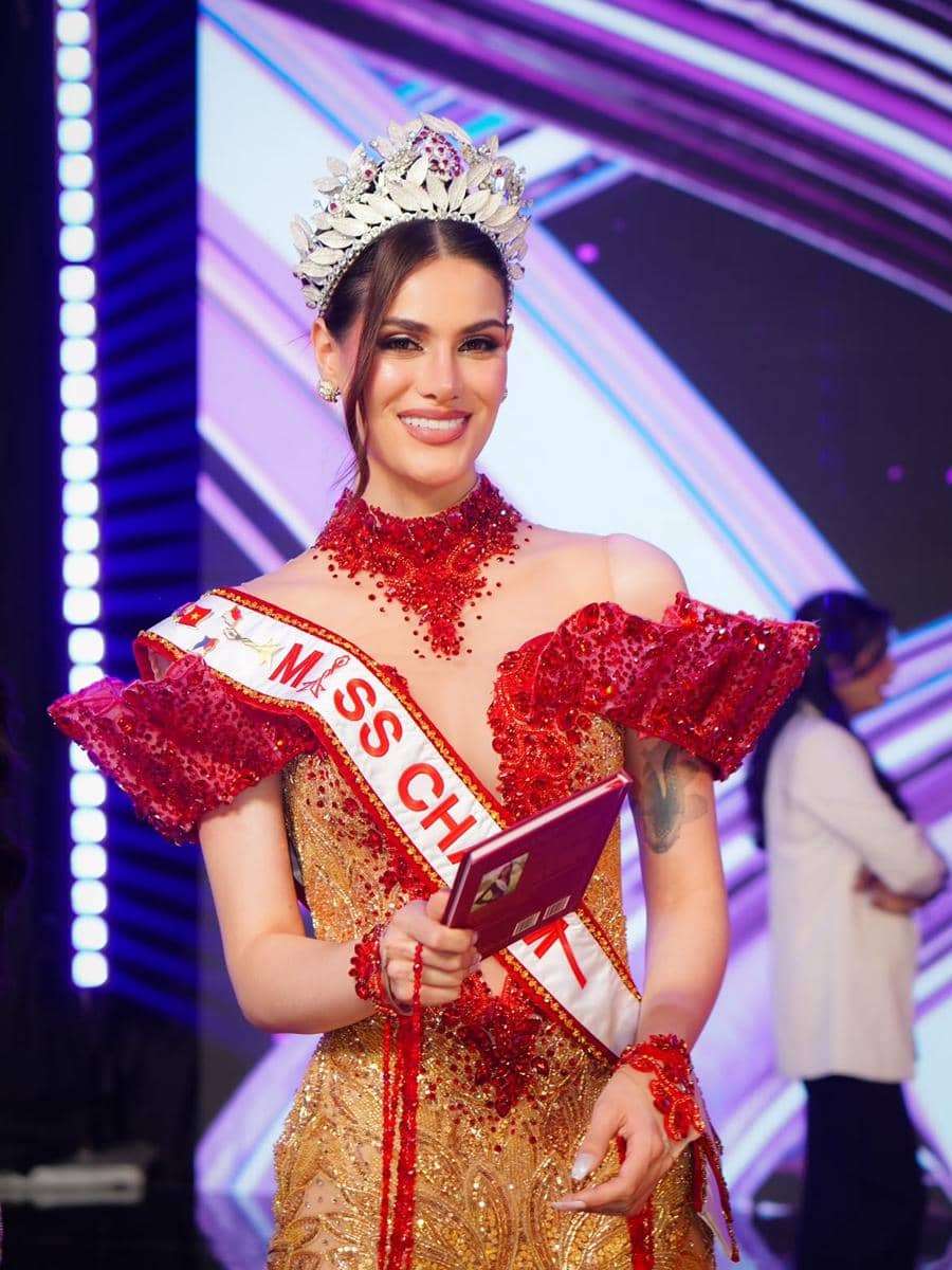 Potret Miss Charm 2025 Berkunjung ke India
