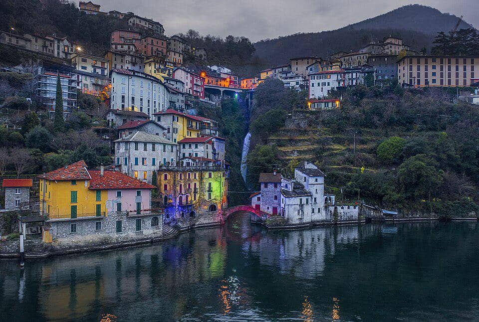 Desa Nesso di Italia