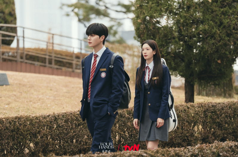 Song Kang dan Jang Gyu Ri di drama Four Hands, Two Sonatas